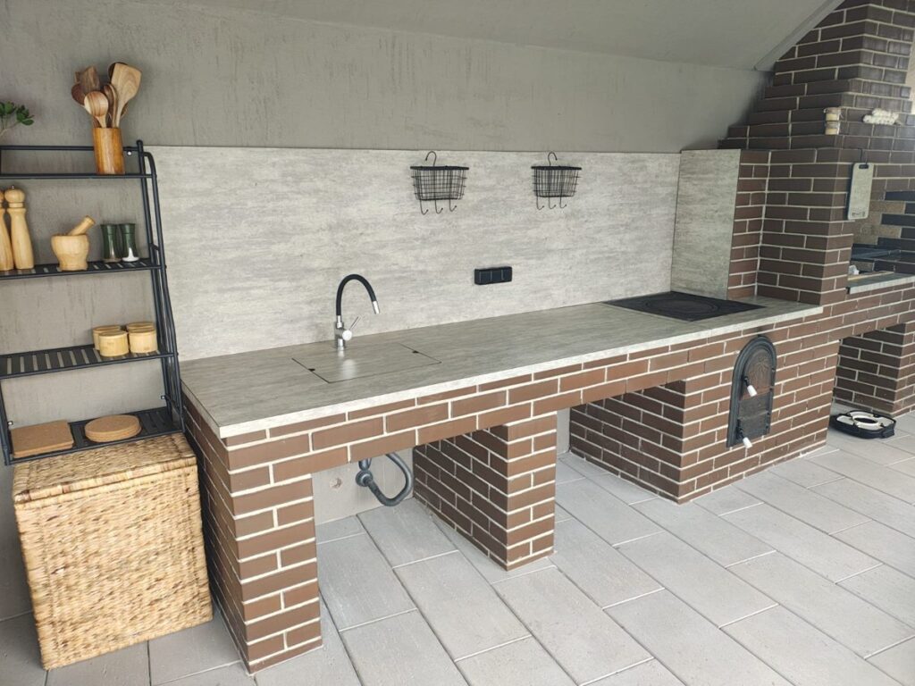 Blat exterior pe zidărie, cu contrablat mineral