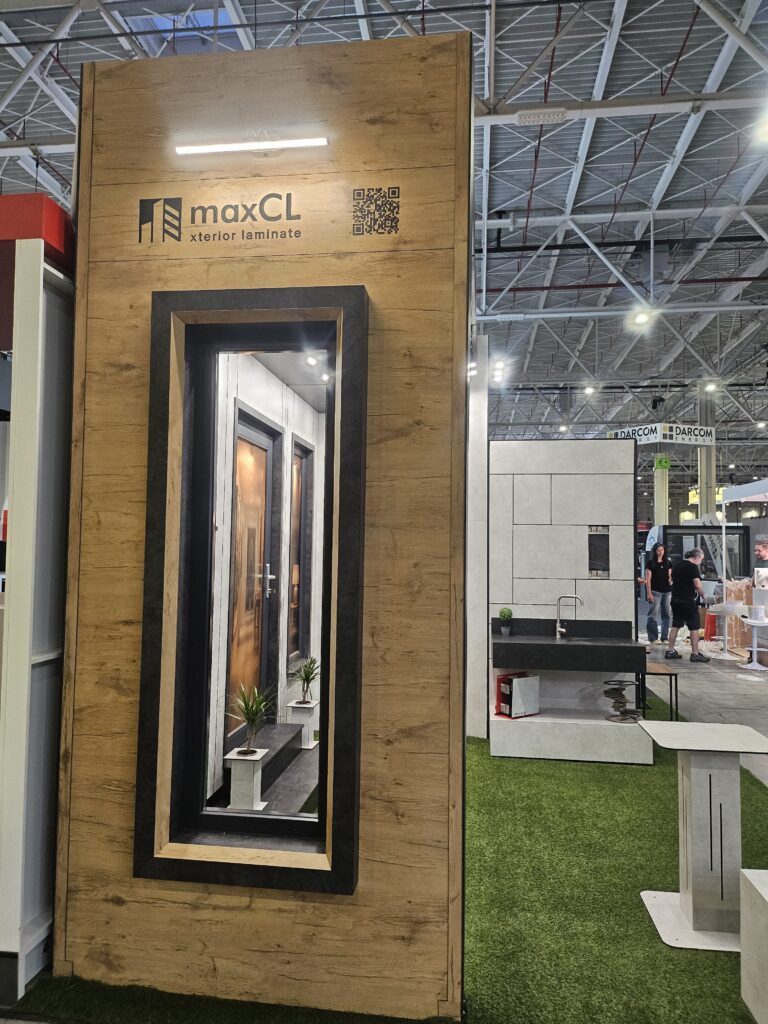 Ancadrament de fereastră în expunerea MaxCL