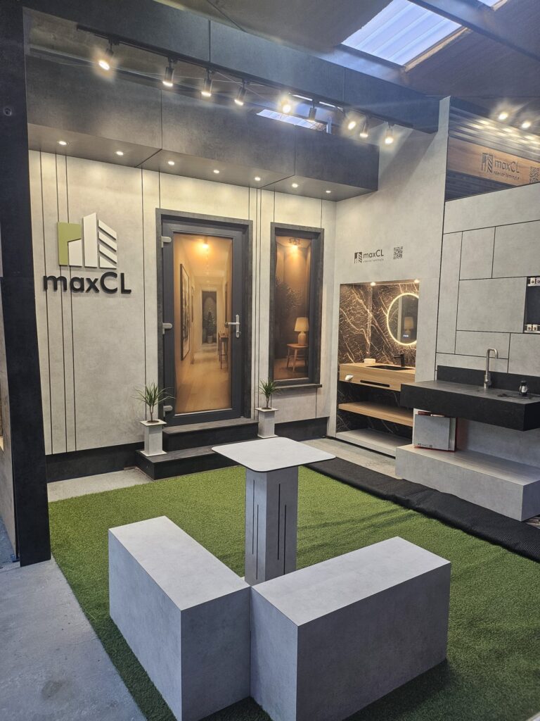 Module compacte de șezut pentru expunere